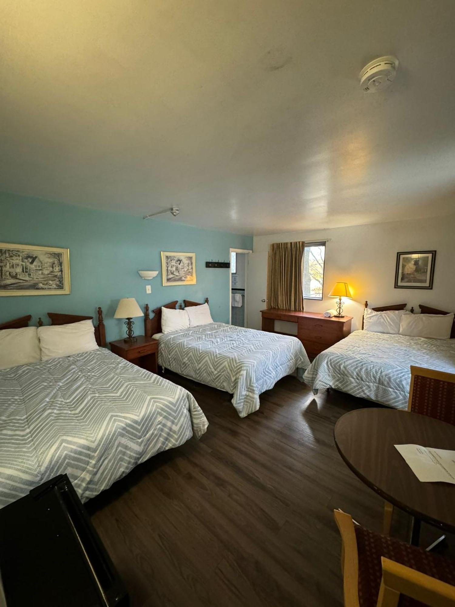 מפלי הניאגרה 6267 Persepolis Inn מראה חיצוני תמונה