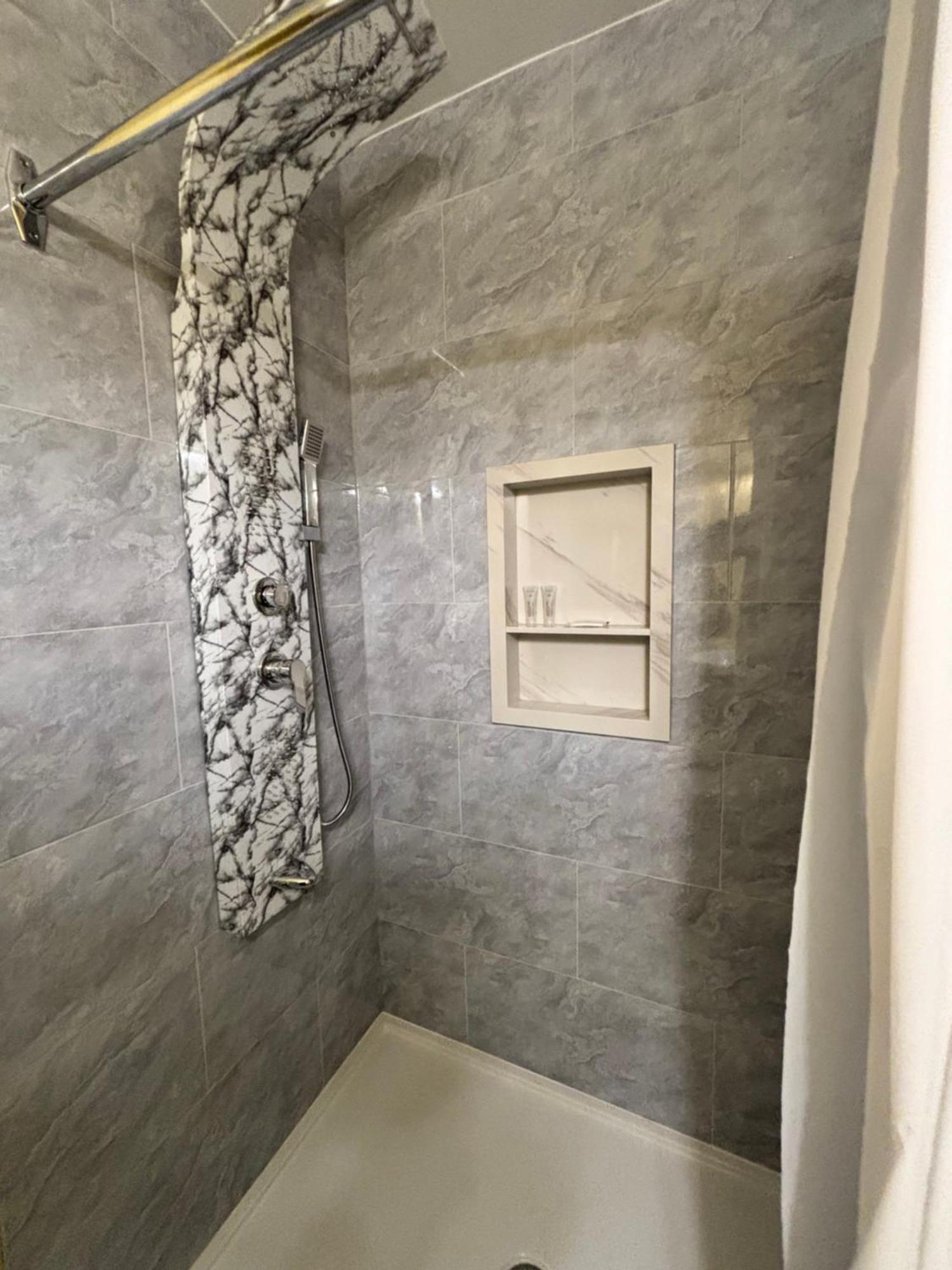 מפלי הניאגרה 6267 Persepolis Inn מראה חיצוני תמונה