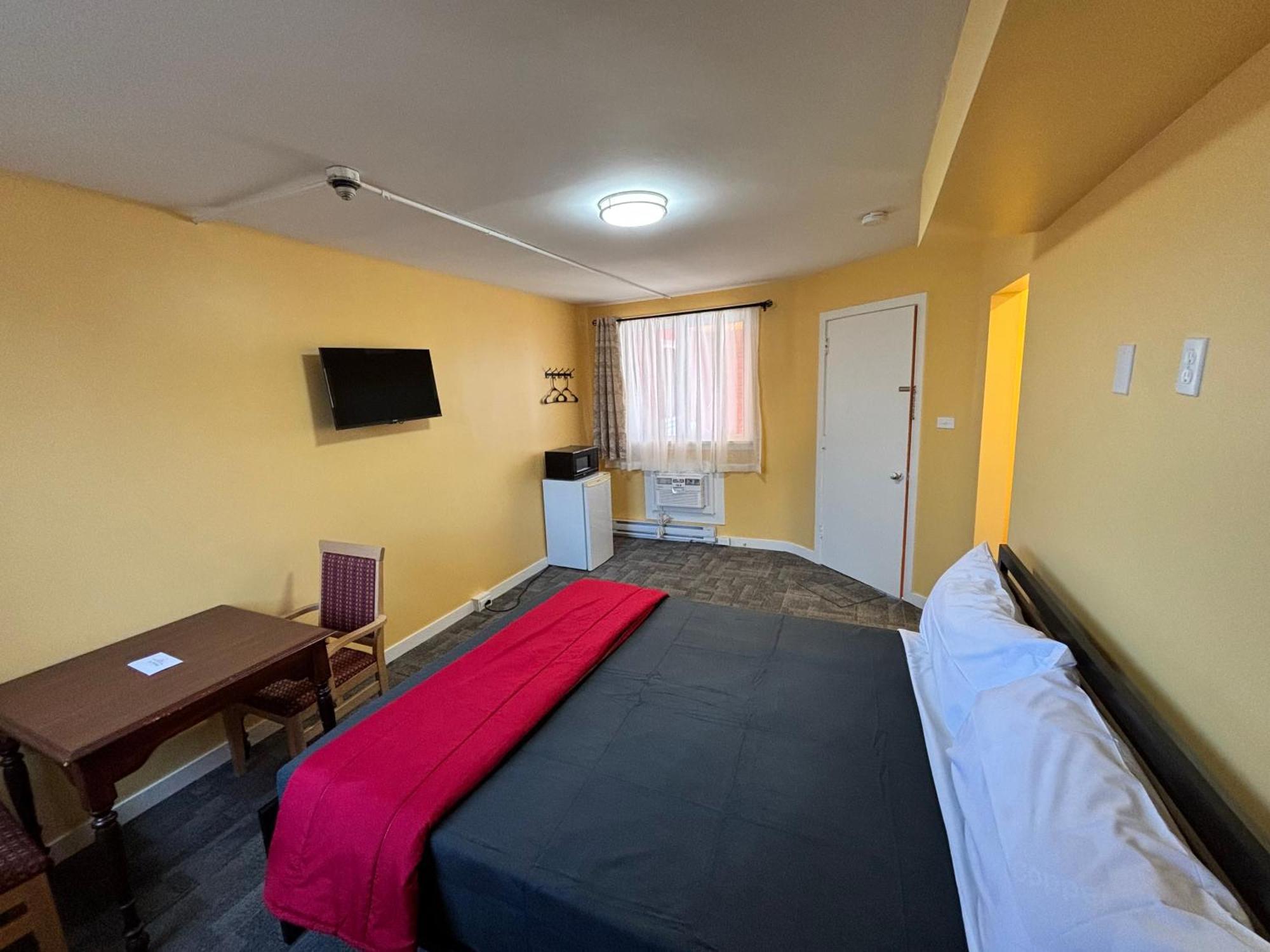 מפלי הניאגרה 6267 Persepolis Inn מראה חיצוני תמונה