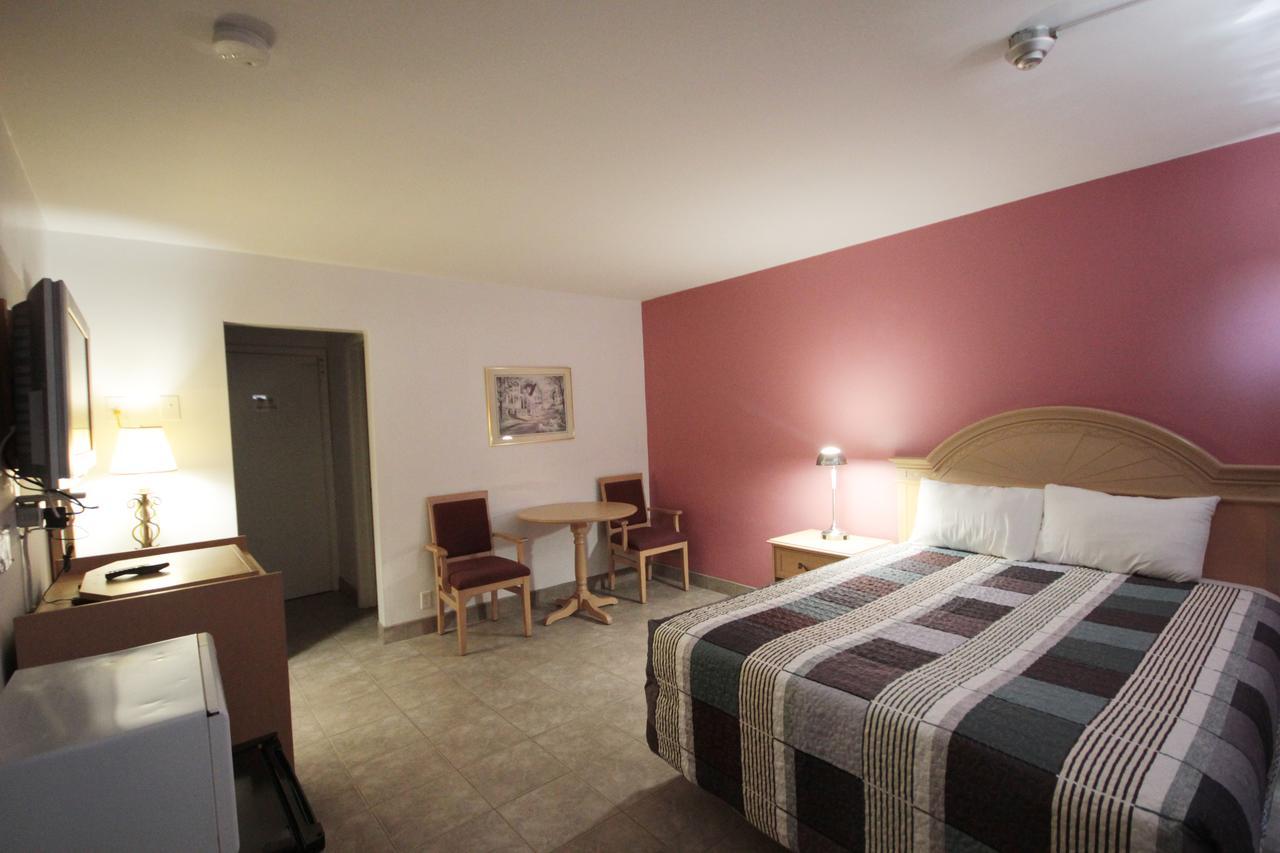 מפלי הניאגרה 6267 Persepolis Inn מראה חיצוני תמונה